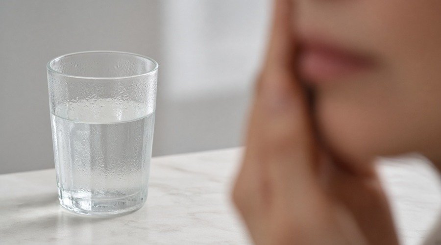 Tooth sensitivity to cold after a cleaning: normal window