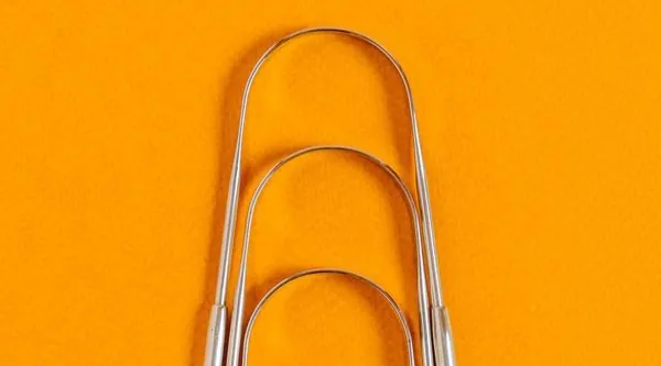 Tongue cleaning: do you need it, and which scraper to pick